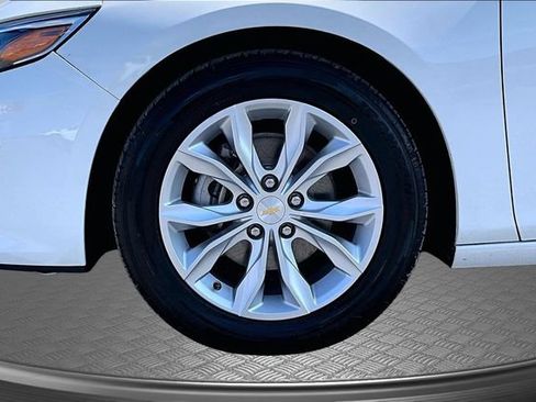 Used 2024 Chevrolet Malibu LT FWD image 30