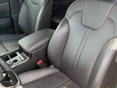 Used 2023 Kia Sorento SX AWD/4WD image 15