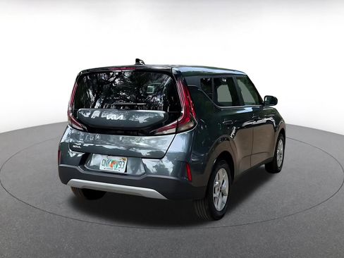 Used 2025 Kia Soul LX w/ LX Technology Package image 14
