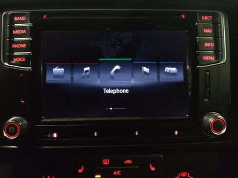 Used 2016 Volkswagen Jetta Sport FWD image 25