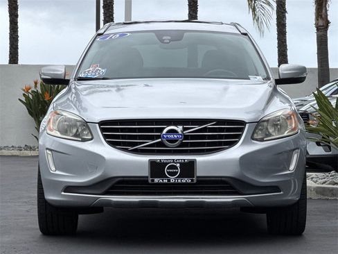 Used 2016 Volvo XC60 T5 Premier w/ Proximity Package image 8