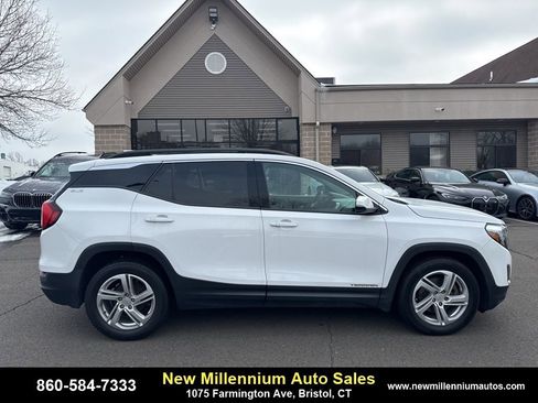 Used 2019 GMC Terrain SLE image 8
