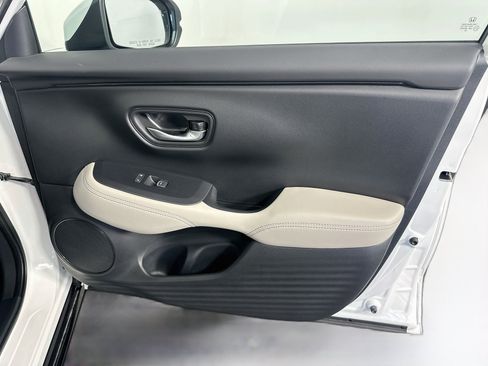 Used 2026 Honda HR-V EX-L image 33
