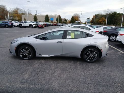 New 2026 Toyota Prius Limited image 4