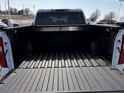 Used 2025 Chevrolet Silverado 1500 LTZ image 8