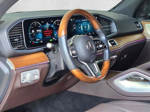 Used 2023 Mercedes-Benz GLS 450 4MATIC image 9