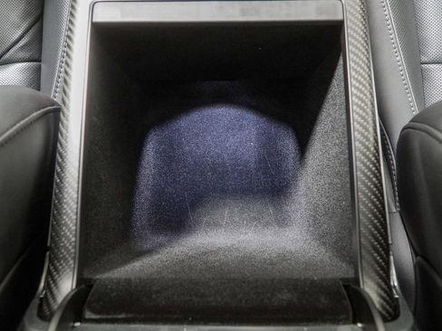 Used 2021 Tesla Model S Plaid image 33