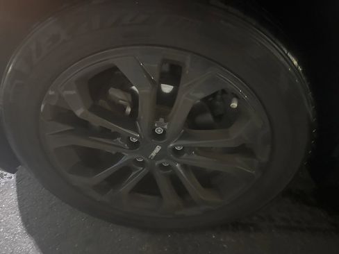 Used 2021 GMC Terrain SLT w/ Elevation Edition image 11