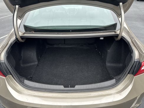 Used 2024 Chevrolet Malibu LT image 27