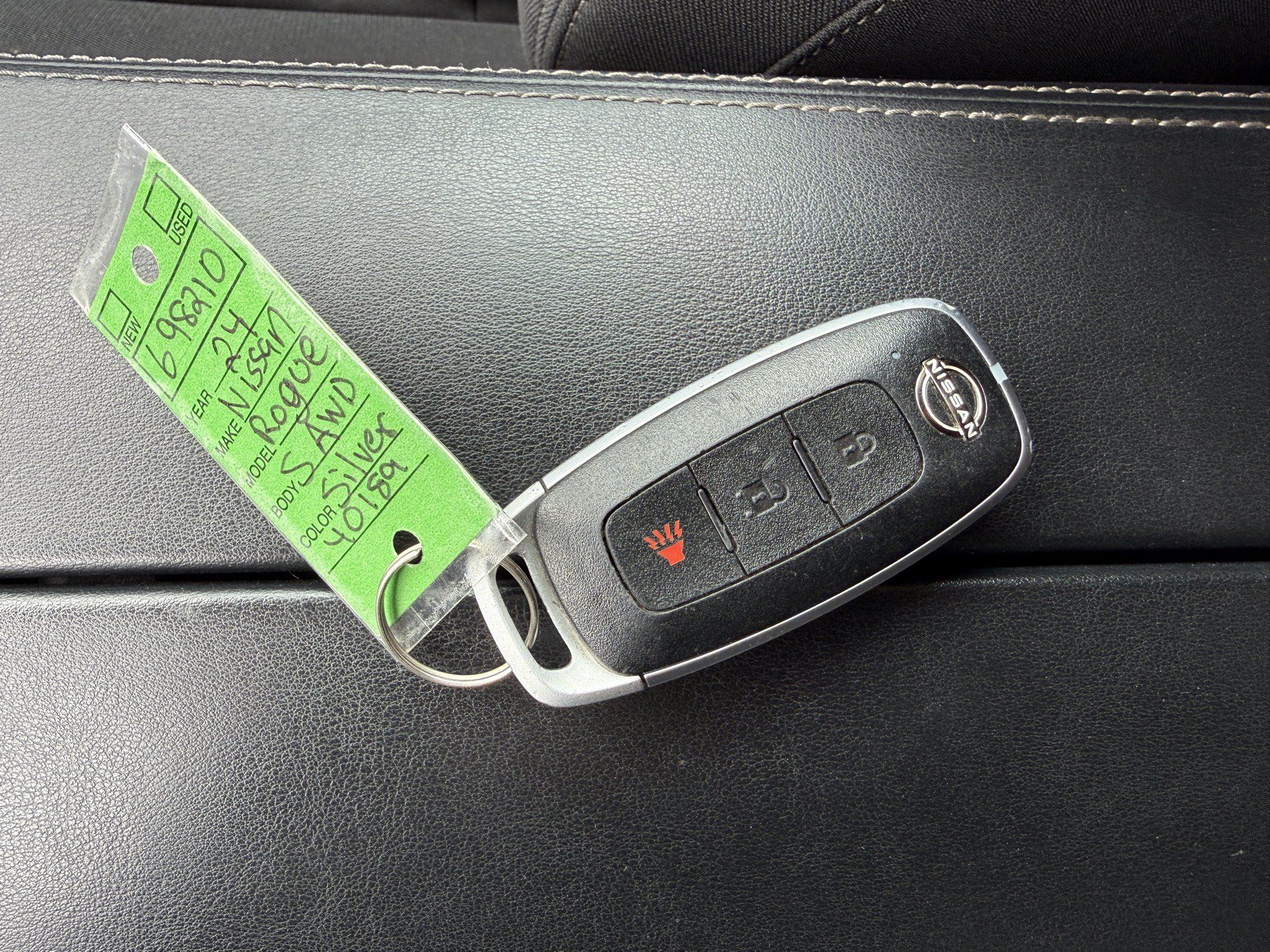 Used 2024 Nissan Rogue S AWD/4WD image 38