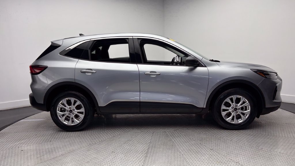 Used 2023 Ford Escape Active w/ Tech Pack #1 AWD/4WD image 39