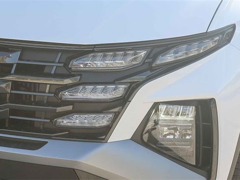 New 2026 Hyundai Tucson Blue SE image 13