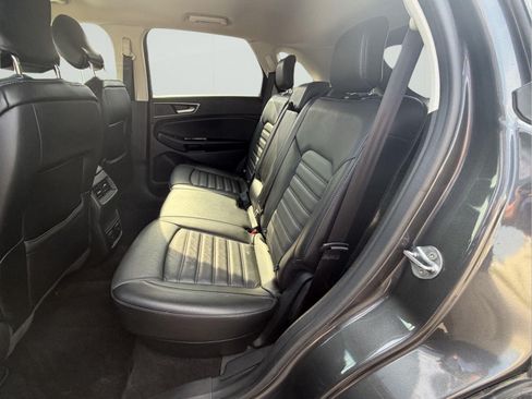 Used 2018 Ford Edge SEL w/ Equipment Group 201A AWD/4WD image 34