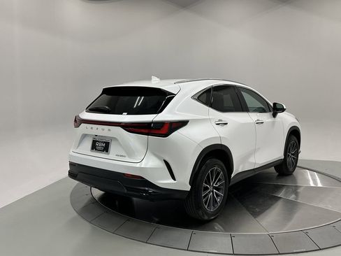 Used 2025 Lexus NX 250 FWD w/ Premium Package image 7