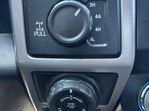 Used 2019 Ford F150 Lariat w/ Equipment Group 502A Luxury AWD/4WD image 13
