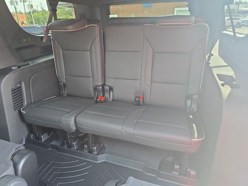 Used 2026 GMC Yukon XL Elevation w/ Elevation Premium Package AWD/4WD image 14