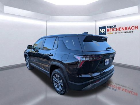 New 2026 Chevrolet Equinox LT w/ Convenience Package II FWD image 7