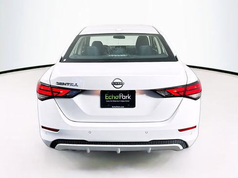 Used 2025 Nissan Sentra SV image 7