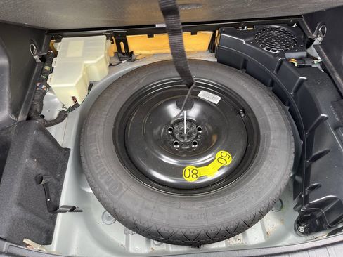 Used 2013 Land Rover LR2 HSE w/ HSE Pkg image 33