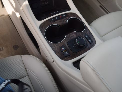 Used 2021 GMC Acadia Denali w/ Denali Ultimate Package image 21