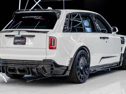 Used 2025 Rolls-Royce Cullinan AWD/4WD image 9