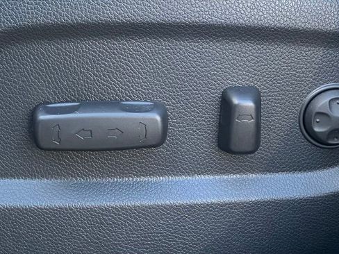 Used 2019 Hyundai Santa Fe XL image 13