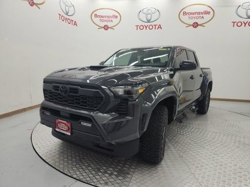 Certified 2025 Toyota Tacoma TRD Sport AWD/4WD image 2