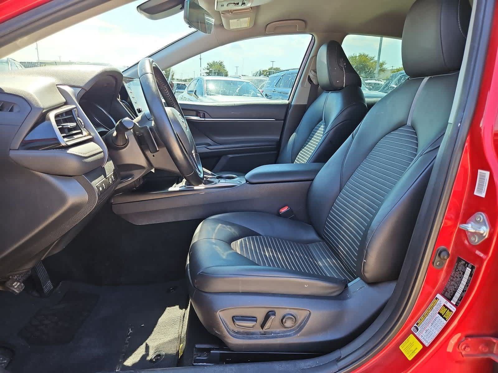 Used 2023 Toyota Camry SE FWD image 15
