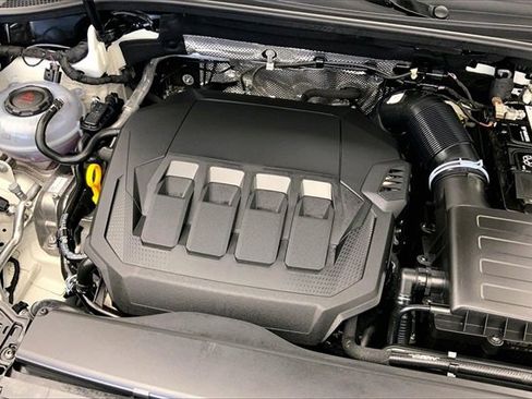 Certified 2025 Audi Q3 2.0T Premium Plus w/ Premium Plus Package image 31