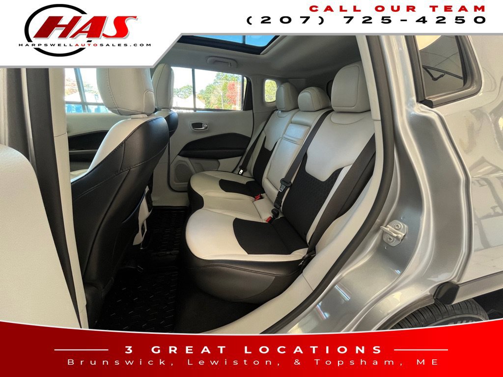 Used 2020 Jeep Compass Latitude w/ Popular Equipment Group AWD/4WD image 12