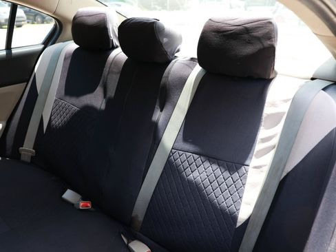 Used 2012 Honda Civic LX image 10