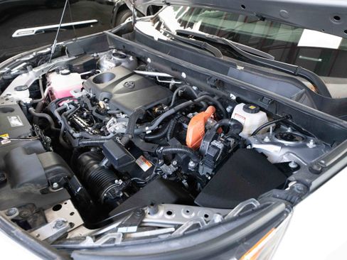 Used 2023 Toyota RAV4 XLE image 33