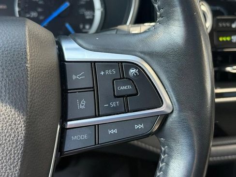 Used 2021 Toyota Highlander Platinum AWD/4WD image 22