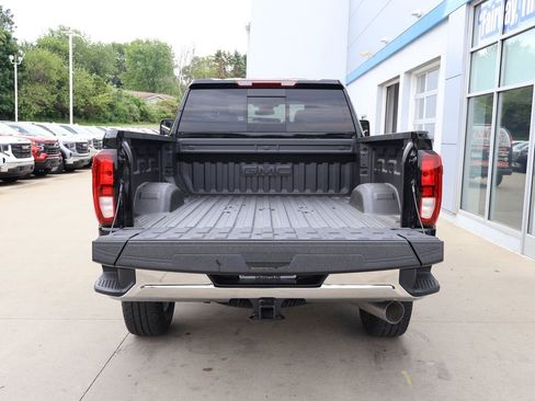 New 2026 GMC Sierra 3500 SLE w/ Preferred Package AWD/4WD image 34
