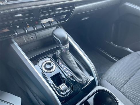 Used 2024 Chevrolet Colorado LT w/ LT Convenience Package image 15