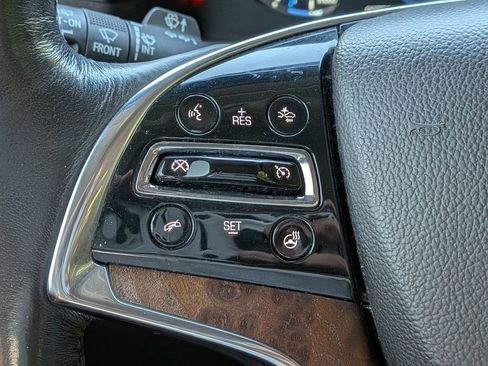 Used 2019 Cadillac Escalade Premium Luxury RWD image 31