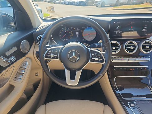 Used 2022 Mercedes-Benz GLC 300 image 18