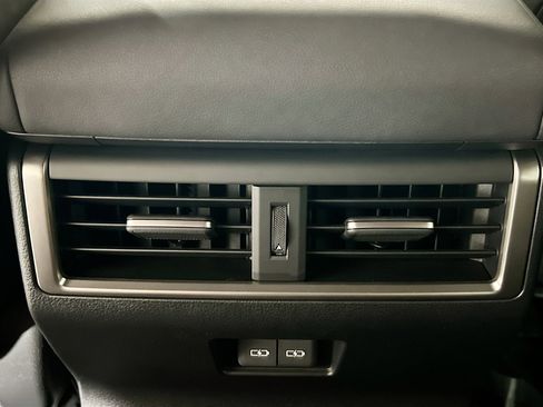 Used 2024 Lexus GX 550 AWD/4WD image 19