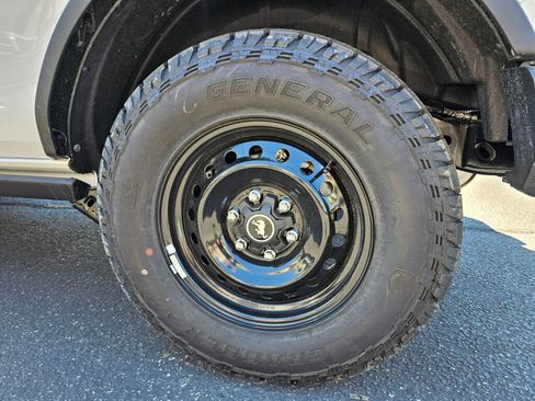 New 2026 Ford Bronco Big Bend w/ Black Diamond Package AWD/4WD image 11