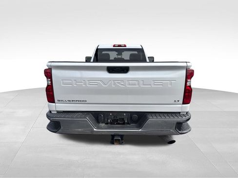 Used 2024 Chevrolet Silverado 2500 LT AWD/4WD image 3