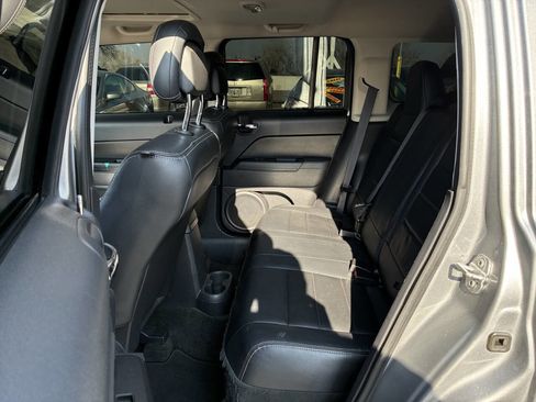 Used 2016 Jeep Patriot High Altitude image 4