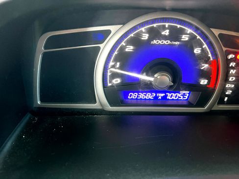 Used 2010 Honda Civic LX image 19