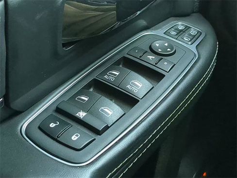 Certified 2024 RAM 3500 Limited image 31