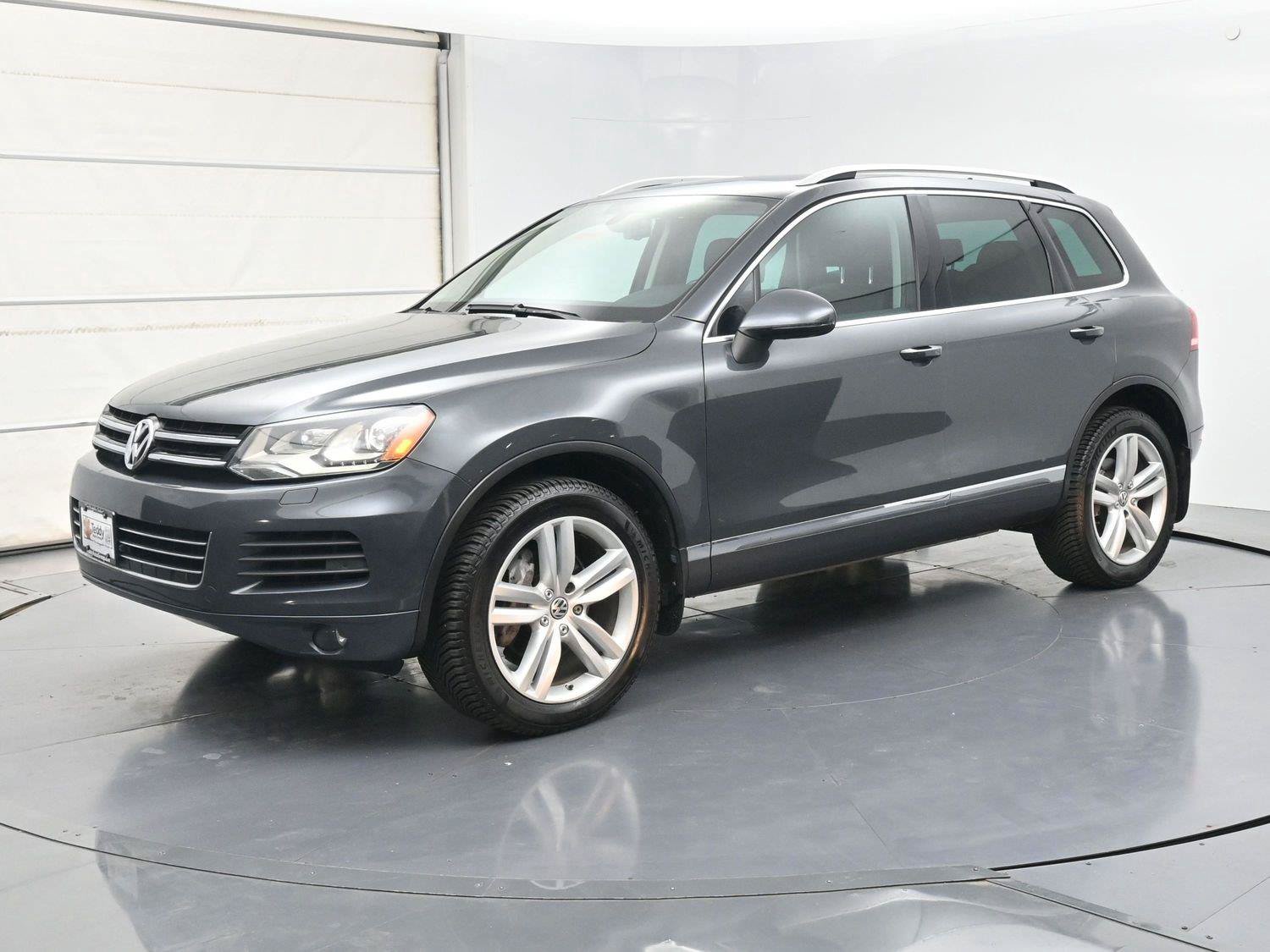 Used 2014 Volkswagen Touareg Executive AWD/4WD image 22