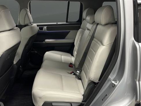 Used 2024 Hyundai Santa Fe Limited image 24