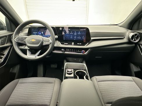 New 2026 Chevrolet Equinox LT AWD/4WD image 15