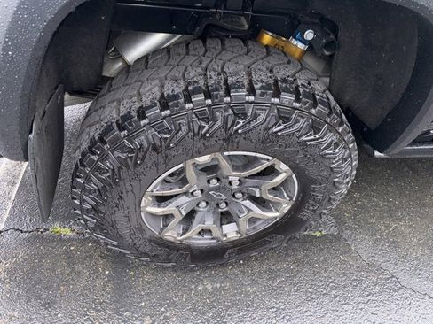 Used 2026 Chevrolet Colorado ZR2 w/ Technology Package image 3