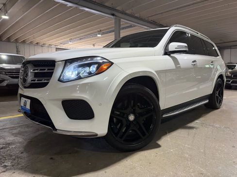 Used 2017 Mercedes-Benz GLS 550 4MATIC image 2