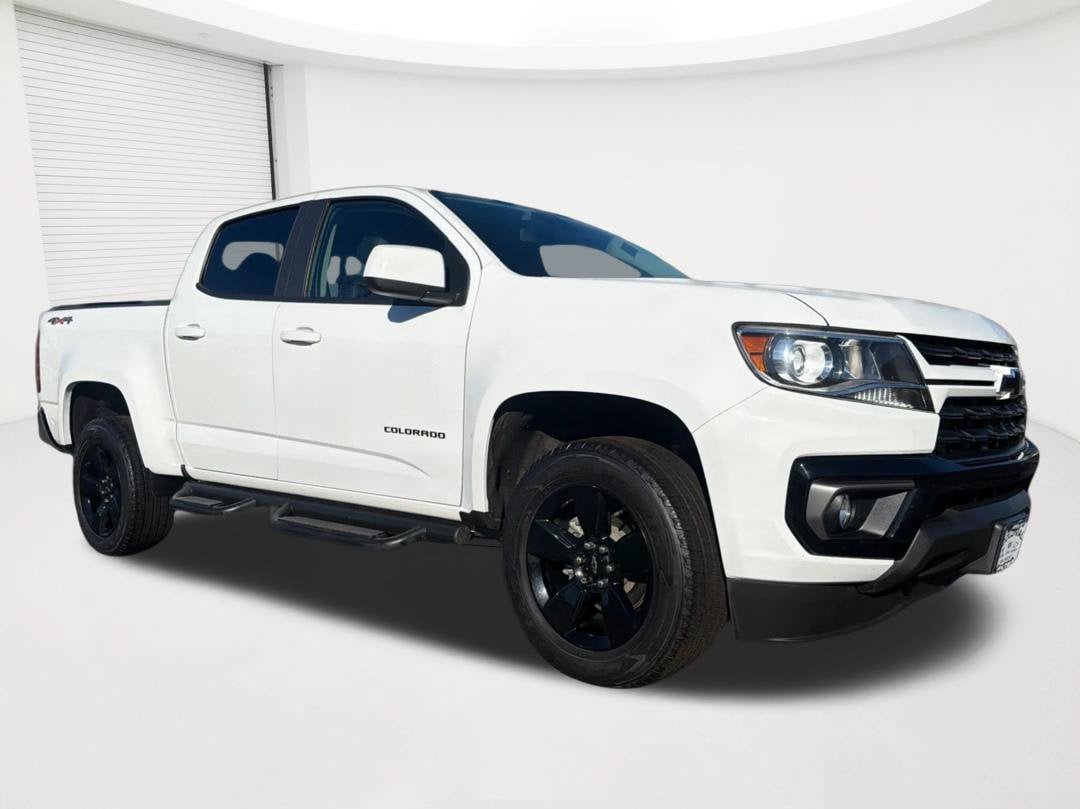 Used 2022 Chevrolet Colorado LT w/ Luxury Package AWD/4WD image 3