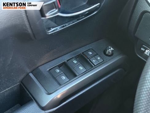 Used 2020 Toyota Tacoma TRD Off-Road w/ Technology Package AWD/4WD image 20